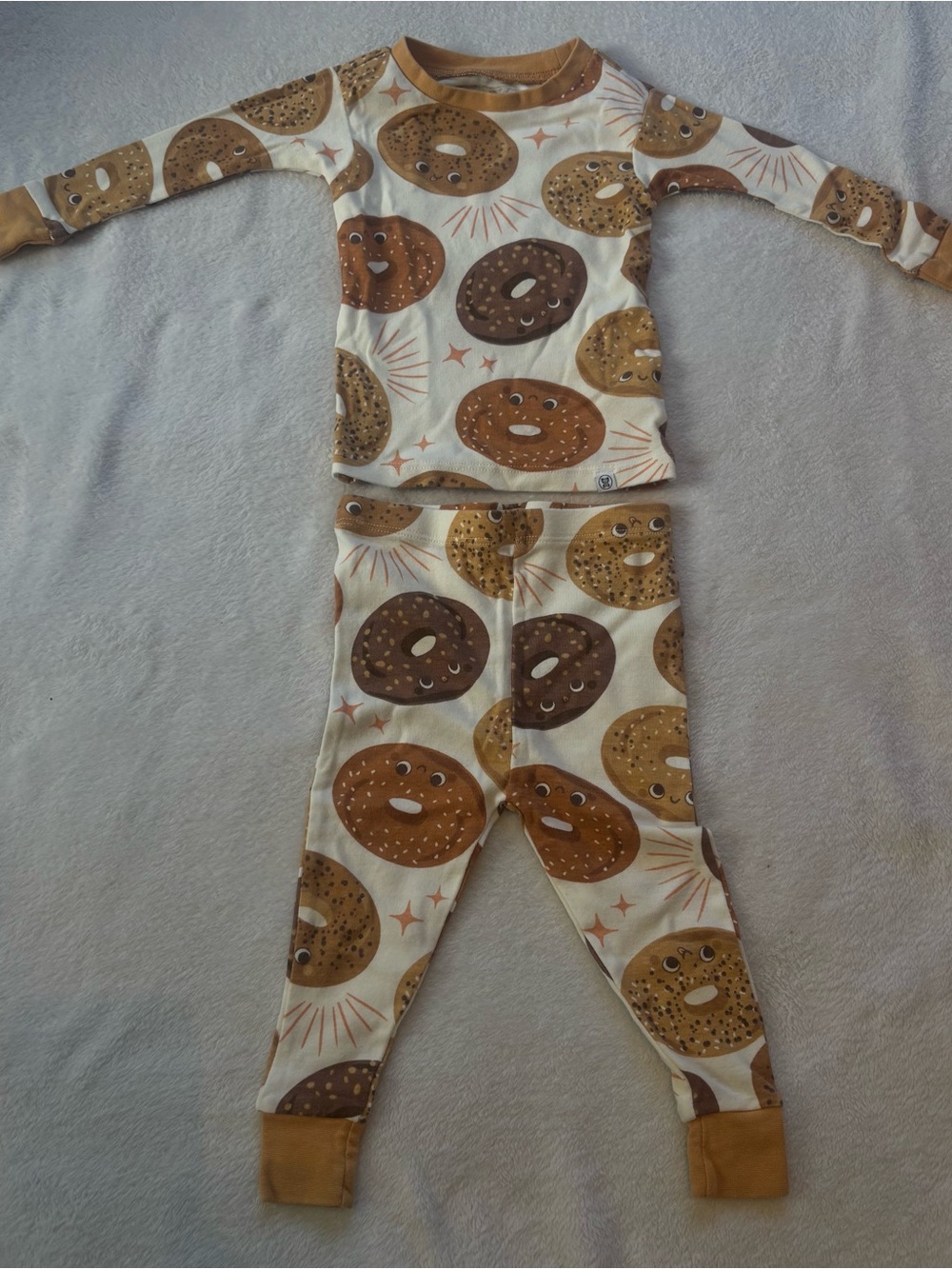 Honest Baby Clothing 2-Piece Organic Cotton Bagel Print Pajama Set (Size 12M)
